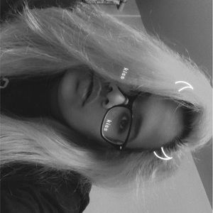 Meet your Posher, Briana